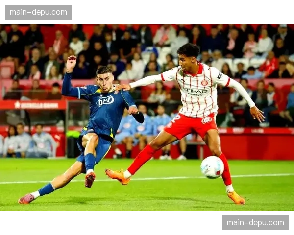 半场数据：瓦伦西亚0-0赫罗纳，客队完成10次射门但仅1次射正