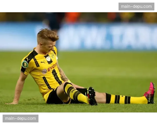 人物特写：34岁的胡梅尔斯如何通过预判和选位，在现代高位防线中保持竞争力